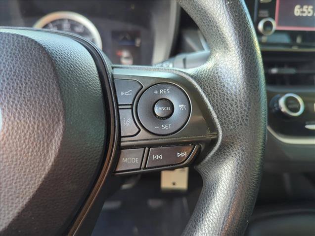 Used 2020 Toyota Corolla LE FWD image 13