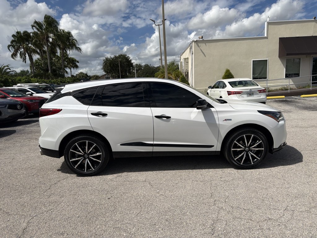 Used 2025 Acura RDX w/ Advance Package AWD/4WD image 3