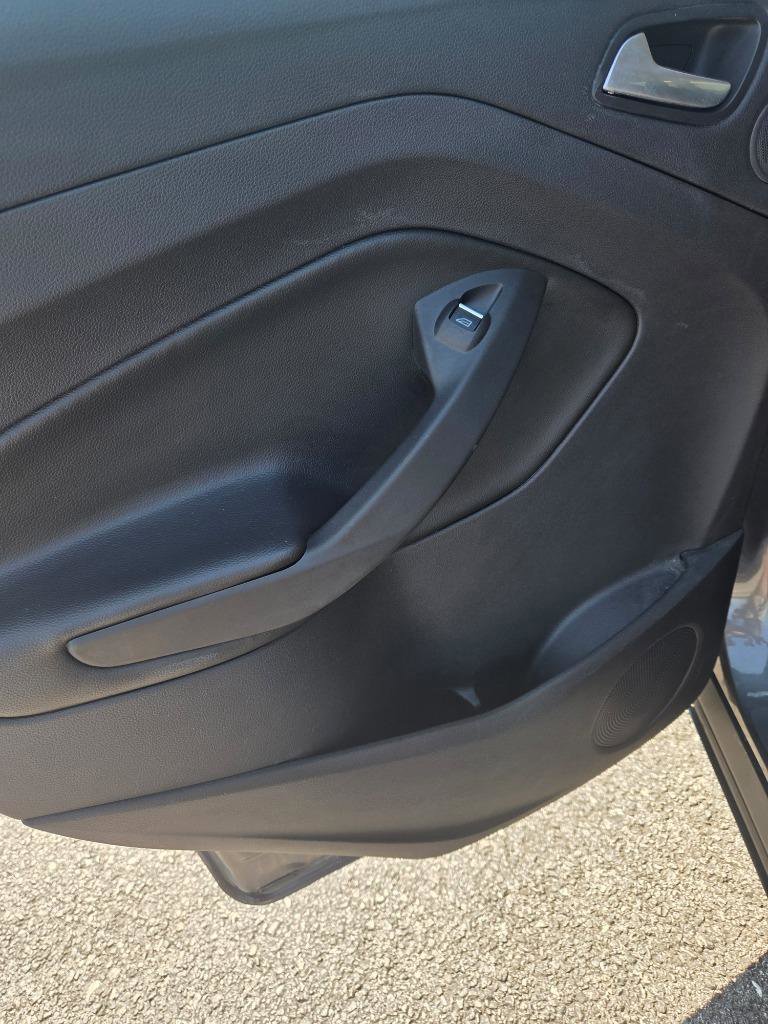 Used 2014 Ford Escape Titanium w/ Equipment Group 401A image 11