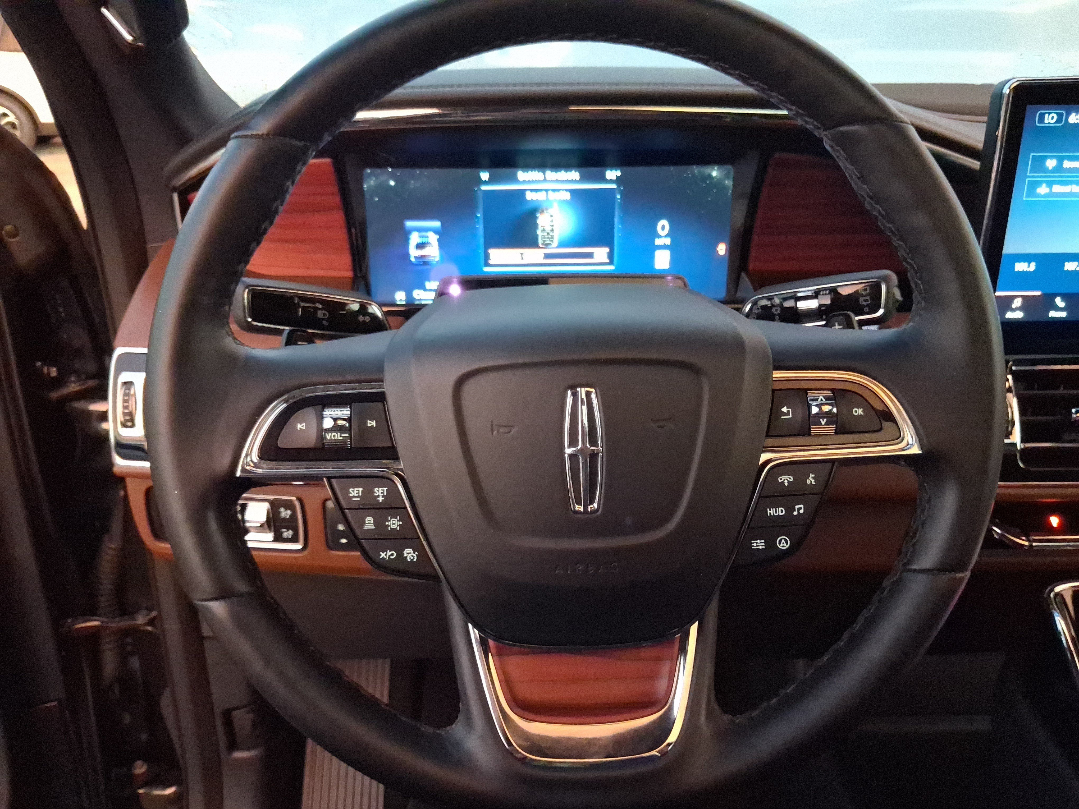 Certified 2024 Lincoln Navigator Reserve AWD/4WD image 16