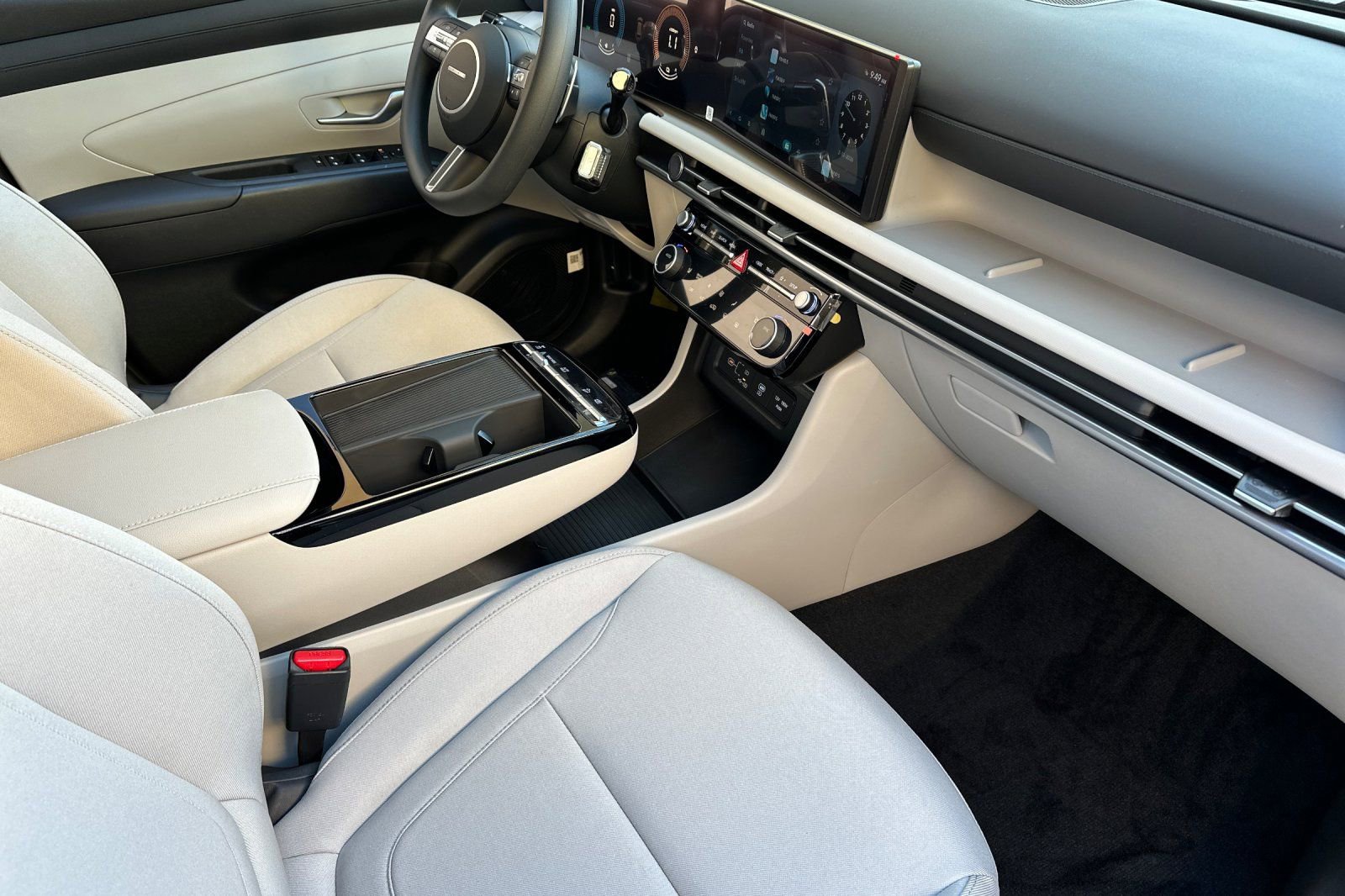 New 2026 Hyundai Tucson SEL image 16