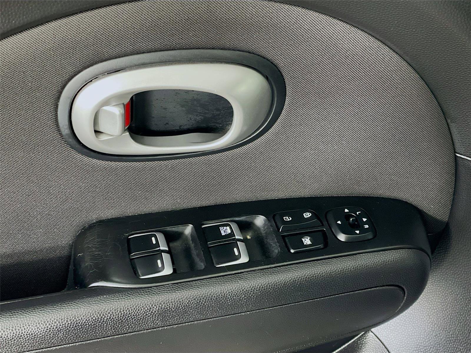 Used 2018 Kia Soul image 19