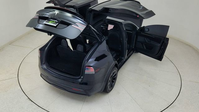 Used 2022 Tesla Model X image 89
