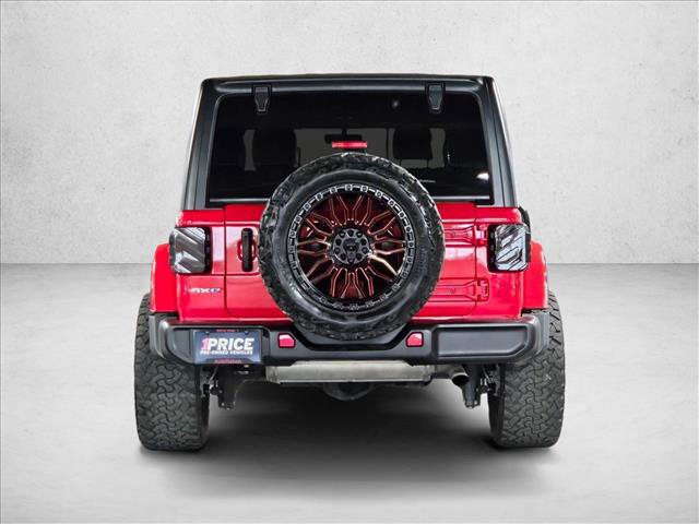 Used 2021 Jeep Wrangler Unlimited Sahara w/ Cold Weather Group AWD/4WD image 6