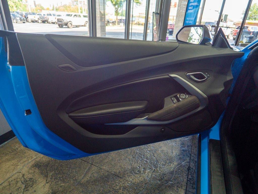 Used 2023 Chevrolet Camaro LT RWD image 14