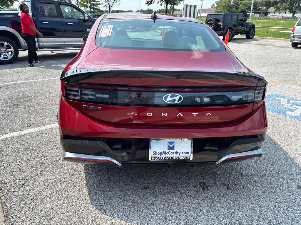 Used 2025 Hyundai Sonata SEL FWD image 24