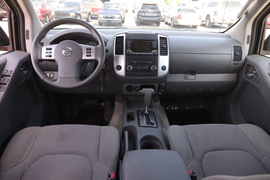Used 2018 Nissan Frontier SV RWD image 20