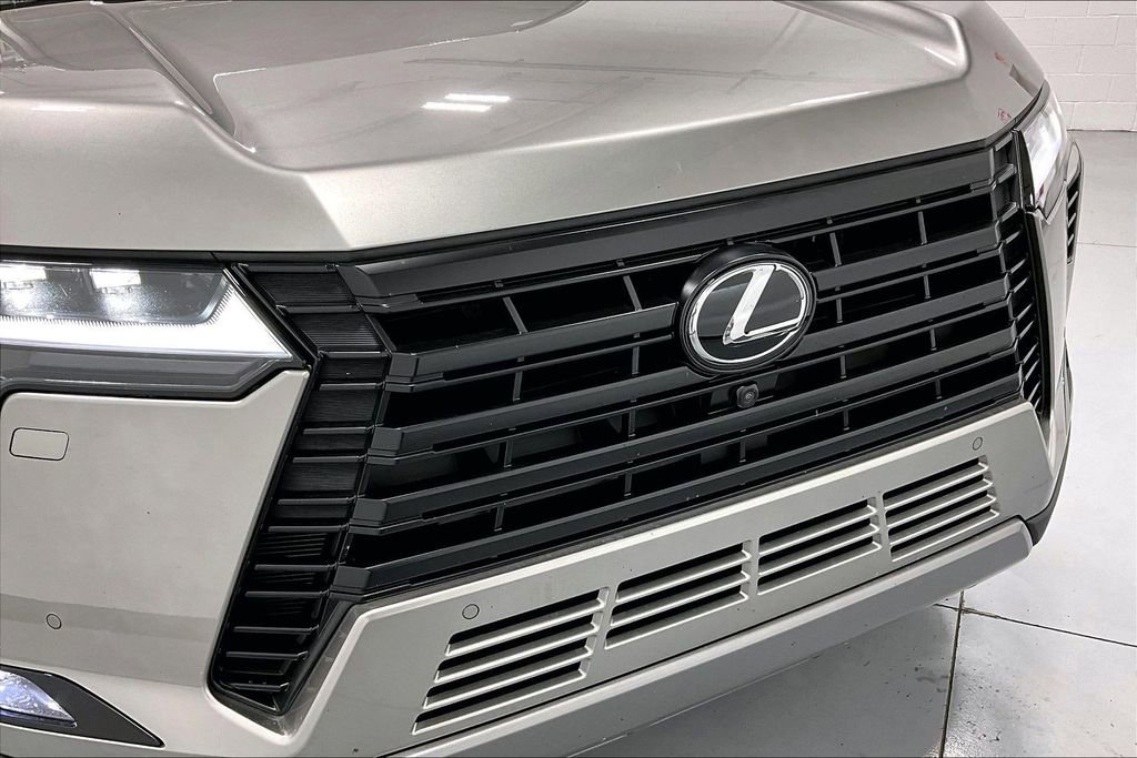 Used 2025 Lexus GX 550 image 37