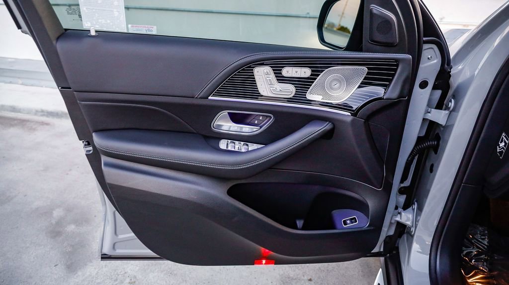 Used 2025 Mercedes-Benz GLE 53 AMG 4MATIC image 25