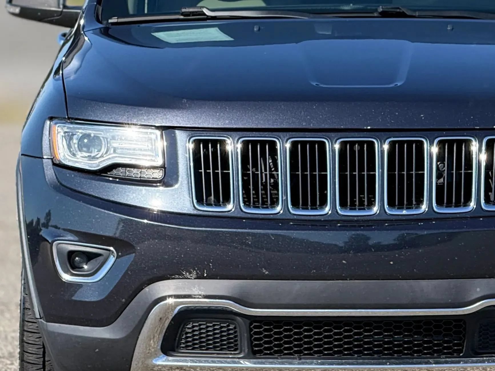 Used 2015 Jeep Grand Cherokee Limited w/ Luxury Group II AWD/4WD image 11
