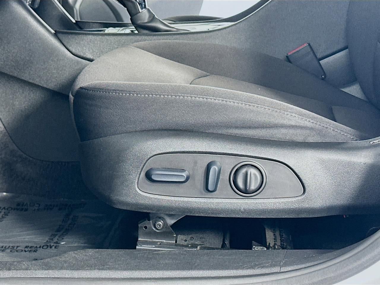 Used 2023 Chevrolet Malibu LT image 25