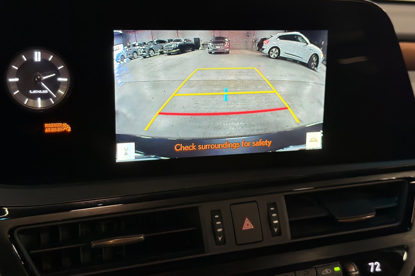 Used 2024 Lexus ES 350 w/ Premium Package FWD image 17
