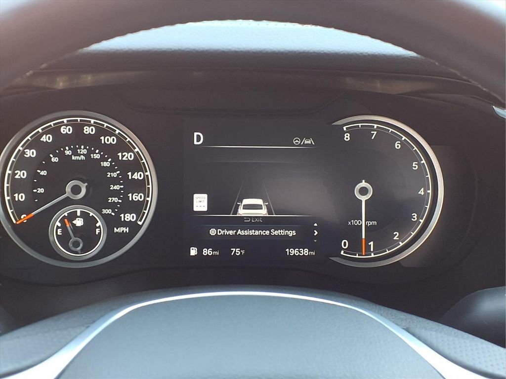 Used 2024 Genesis G70 2.5T RWD image 28