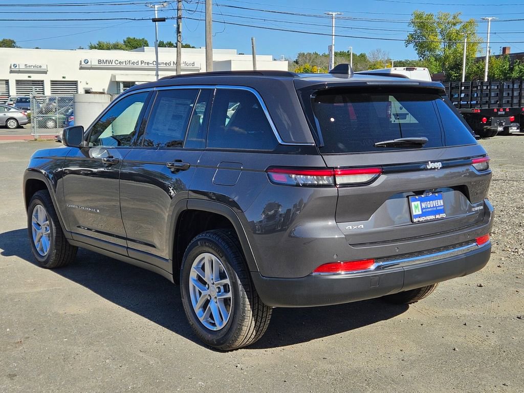 New 2025 Jeep Grand Cherokee Laredo X w/ Luxury Tech Group I image 3