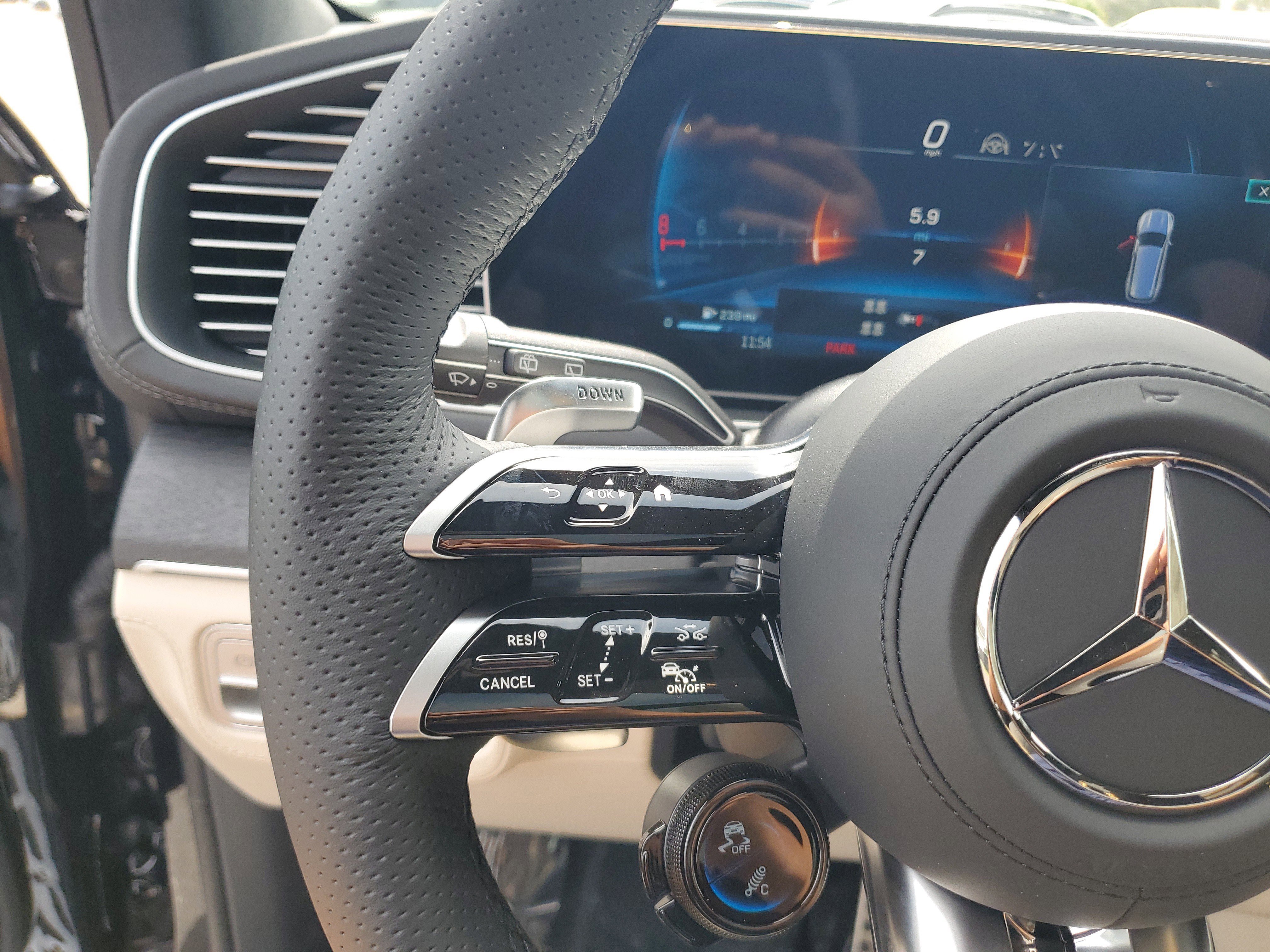 New 2026 Mercedes-Benz GLS 63 AMG 4MATIC image 37