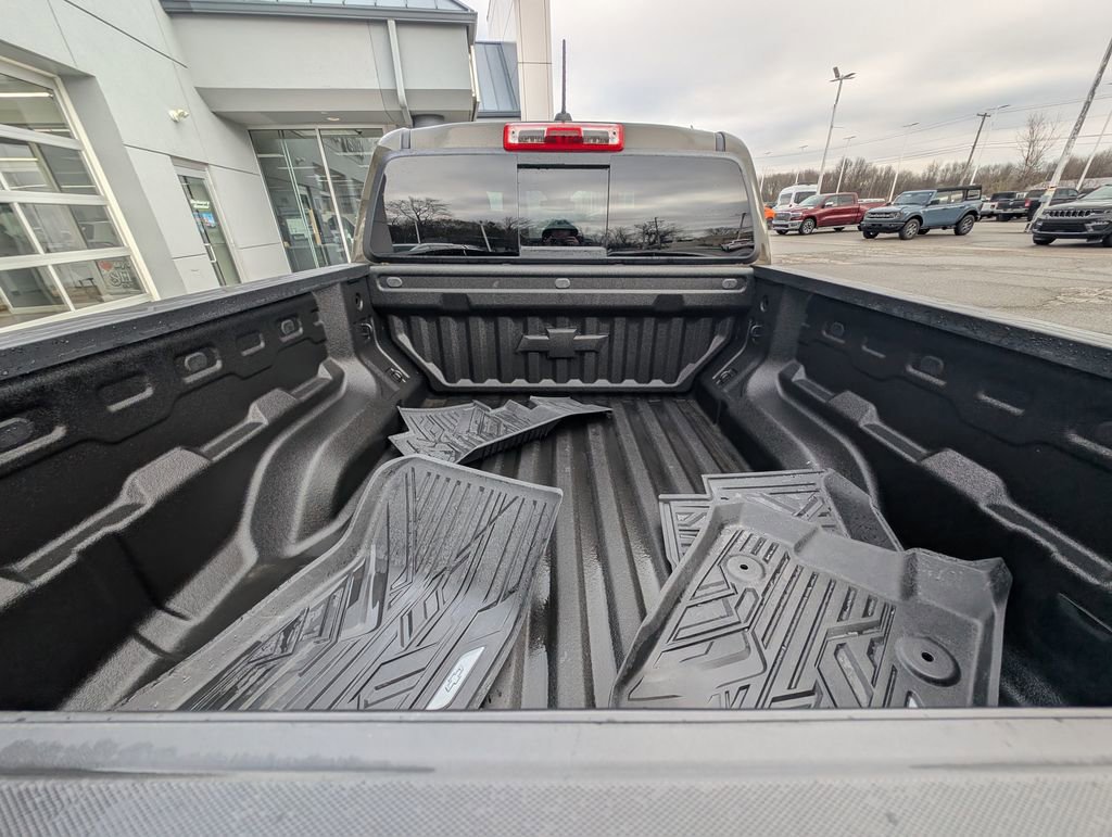 Used 2024 Chevrolet Colorado Trail Boss w/ Technology Package image 11