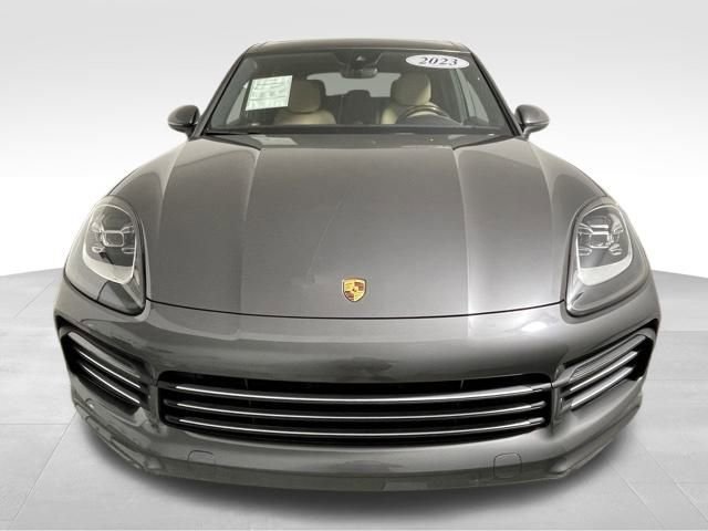Used 2023 Porsche Cayenne w/ Premium Package image 12