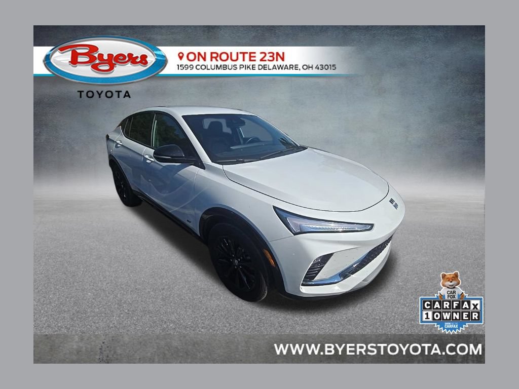 Used 2025 Buick Envista Sport Touring FWD image 1