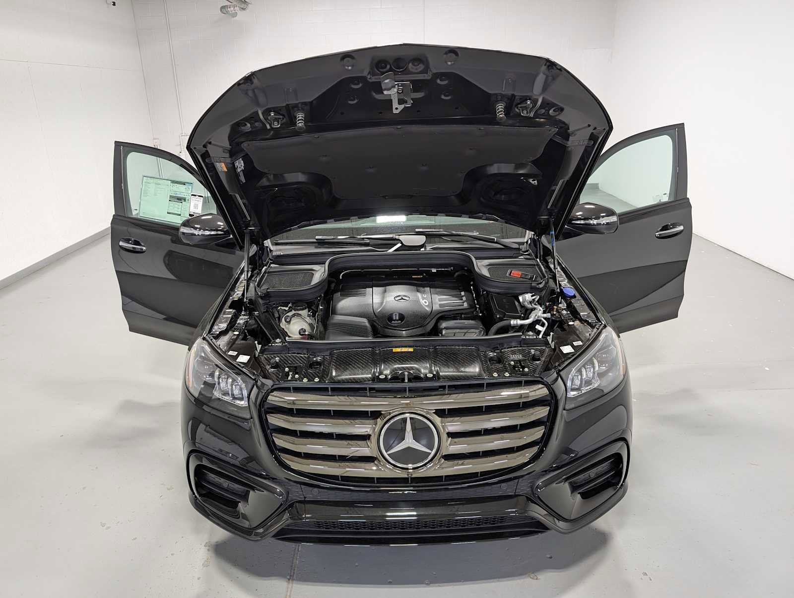 New 2026 Mercedes-Benz GLS 450 4MATIC image 10