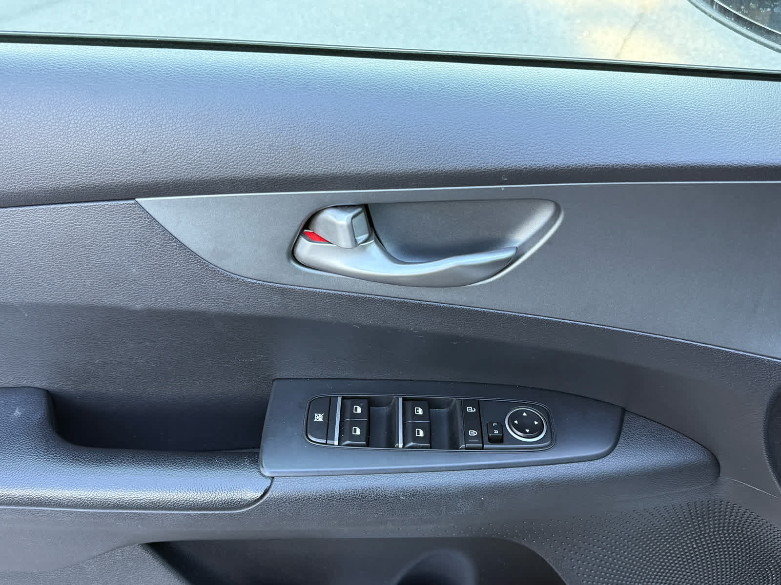Used 2021 Kia Forte LXS FWD image 13
