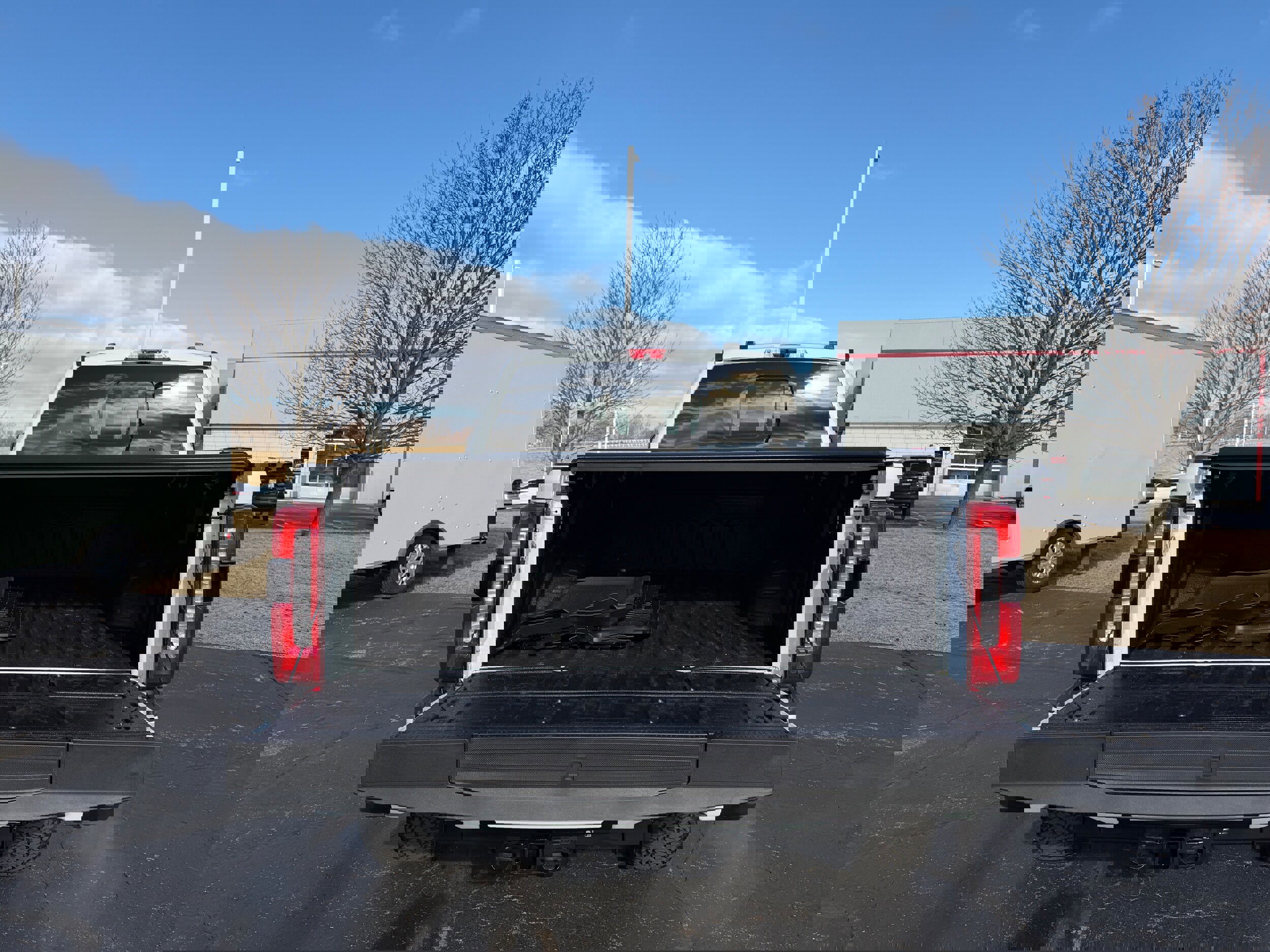 Certified 2024 Ford F350 Lariat w/ Lariat Ultimate Package image 40