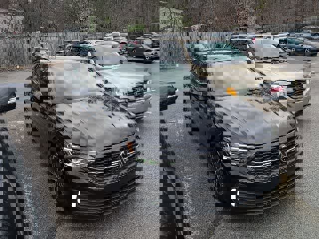 Used 2023 Volkswagen Jetta Sport image 5