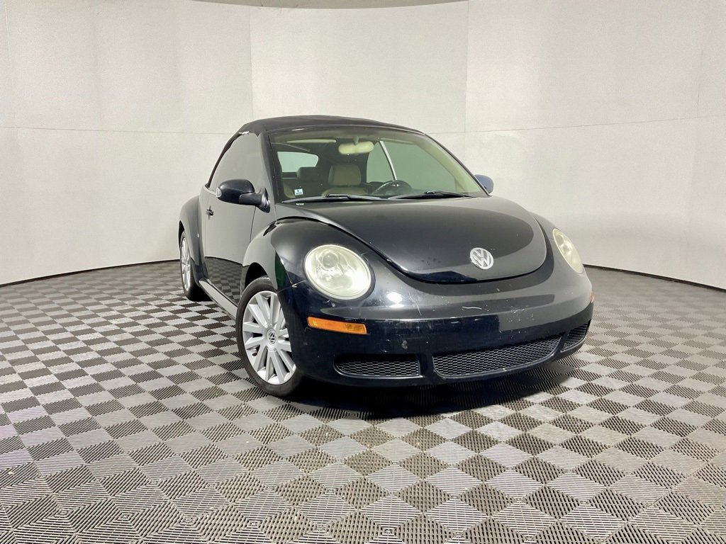 Used 2008 Volkswagen Beetle SE