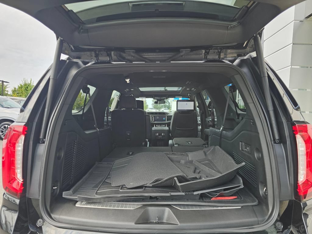 Used 2023 GMC Yukon XL Denali w/ Max Trailering Package AWD/4WD image 18