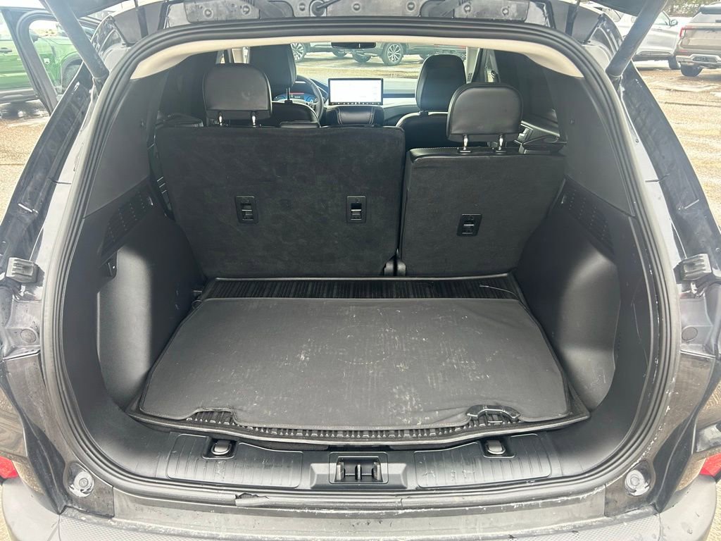 Used 2023 Ford Escape Platinum image 18