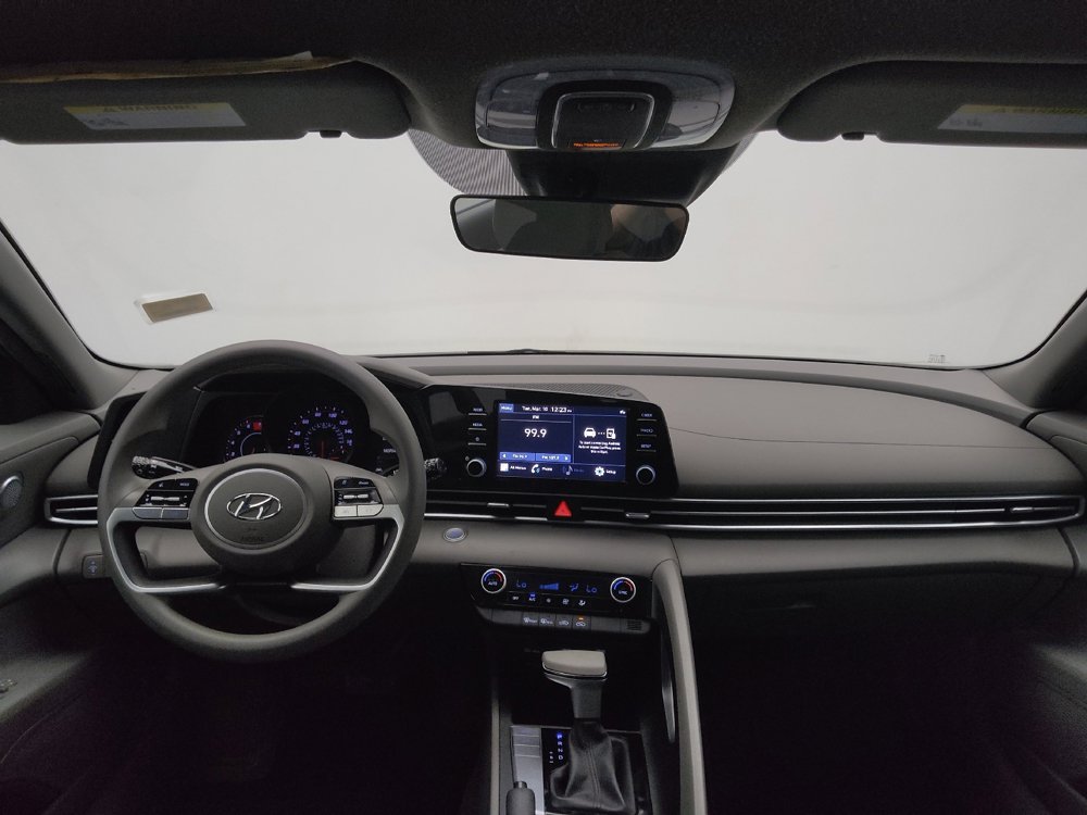 Used 2023 Hyundai Elantra SEL image 22