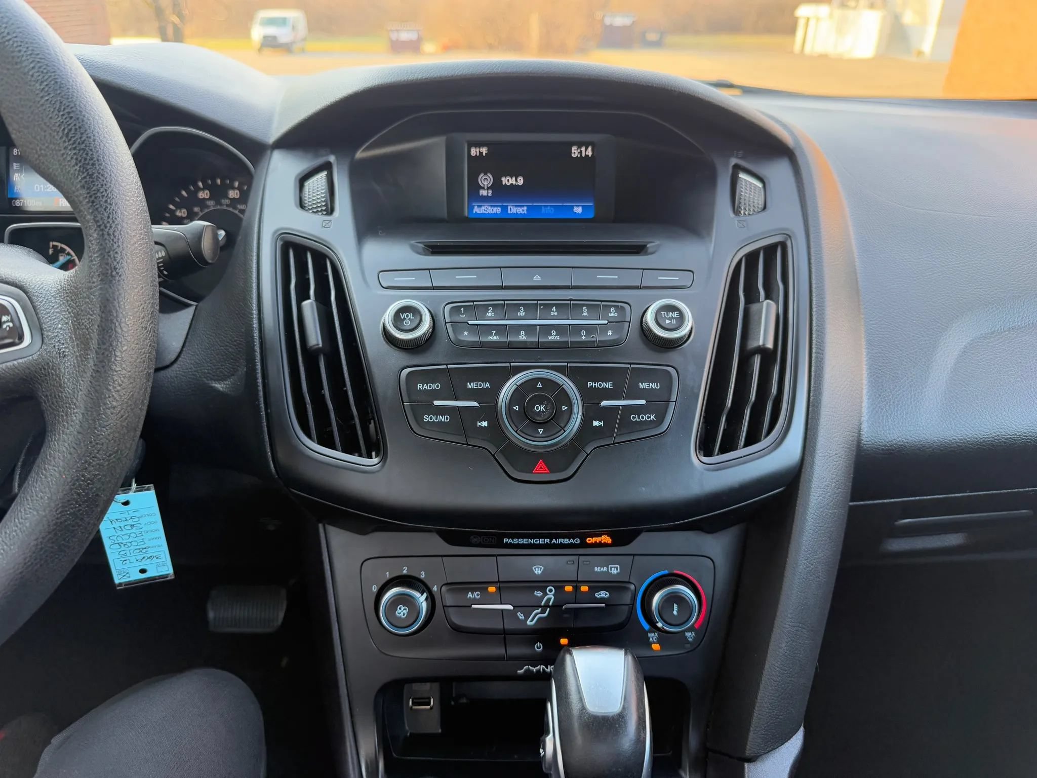 Used 2015 Ford Focus SE FWD image 20