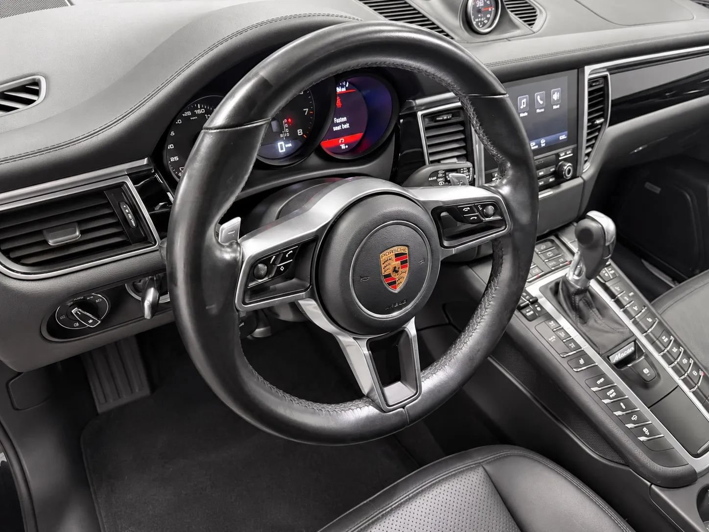 Used 2017 Porsche Macan GTS AWD/4WD image 10