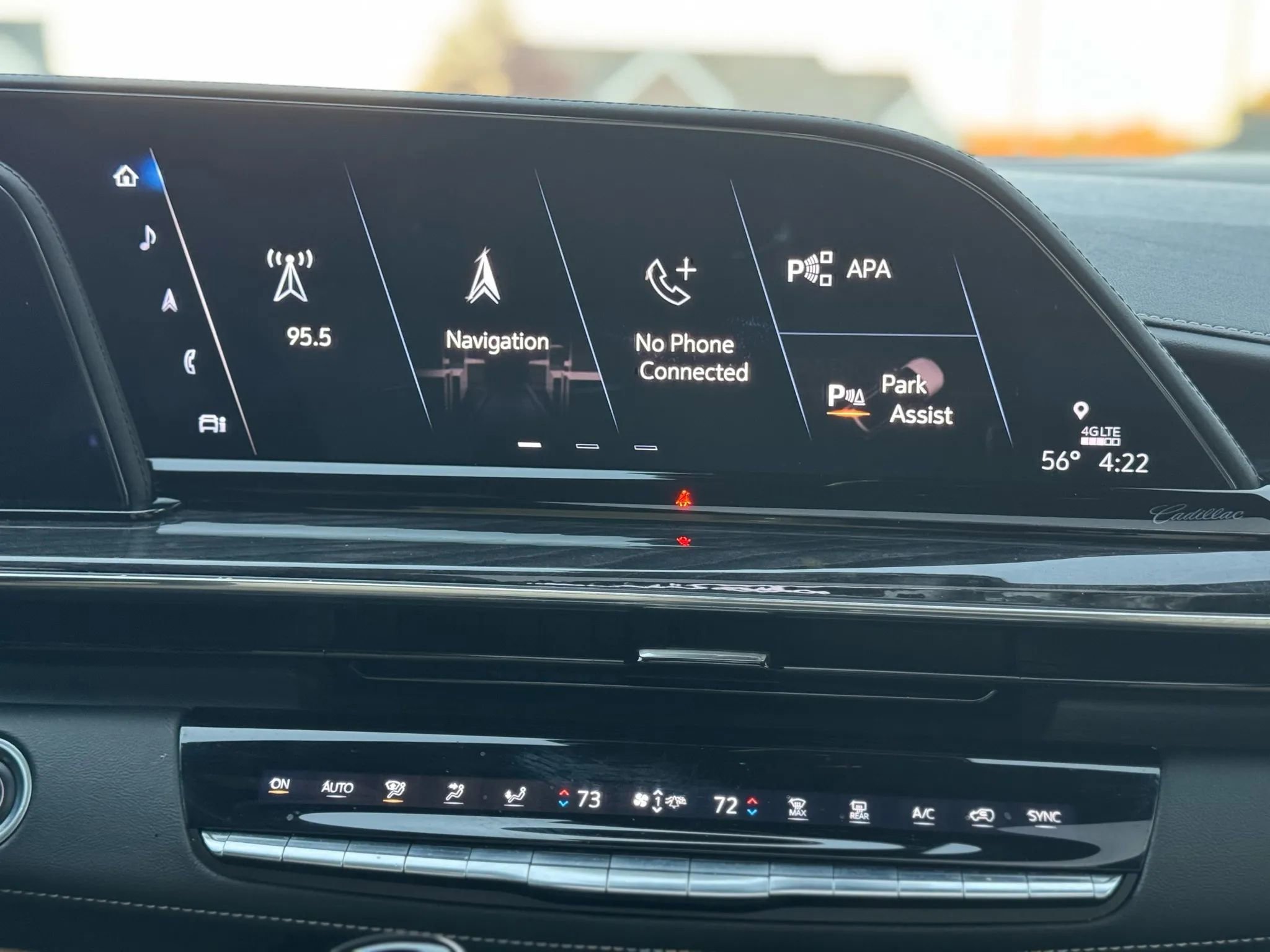 Used 2021 Cadillac Escalade ESV Premium Luxury image 26