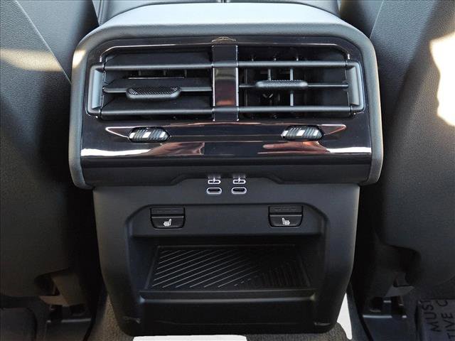 New 2026 BMW 540i xDrive w/ Executive Package image 17