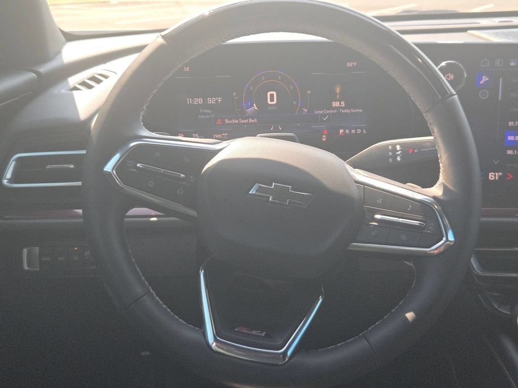 Certified 2025 Chevrolet Traverse Z71 w/ Enhanced Driving Package AWD/4WD image 19