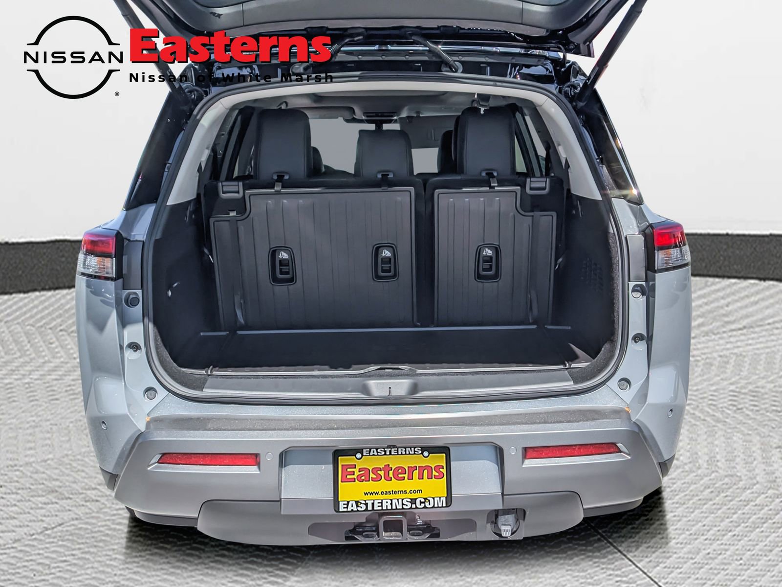 New 2026 Nissan Pathfinder Platinum image 11