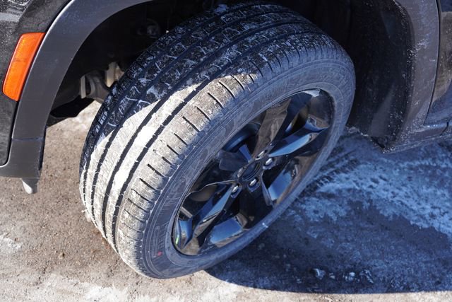 New 2026 Jeep Grand Cherokee Limited w/ Limited Altitude Package image 9