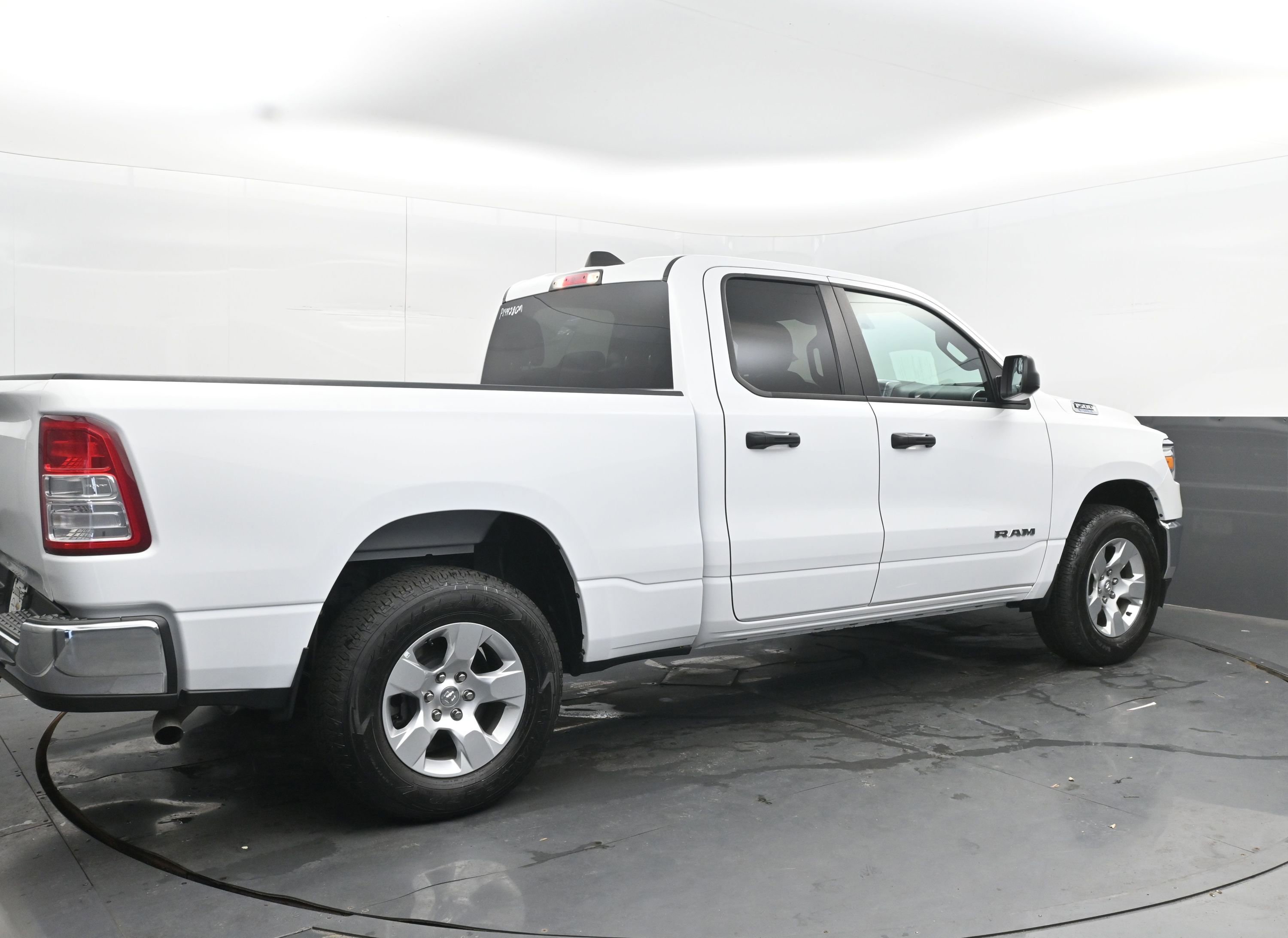 Used 2024 RAM 1500 Big Horn image 9