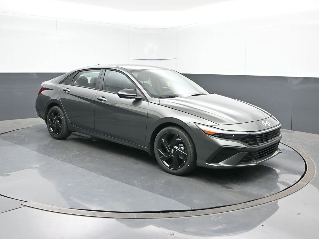 New 2026 Hyundai Elantra SEL Sport Premium FWD image 7