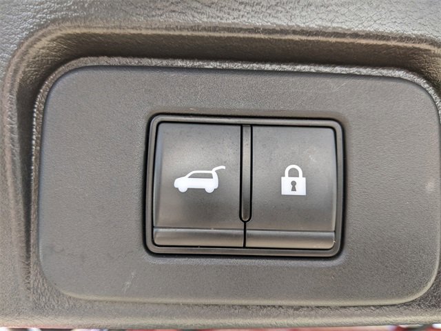 Used 2023 Nissan Rogue SL w/ SL Premium Package image 11