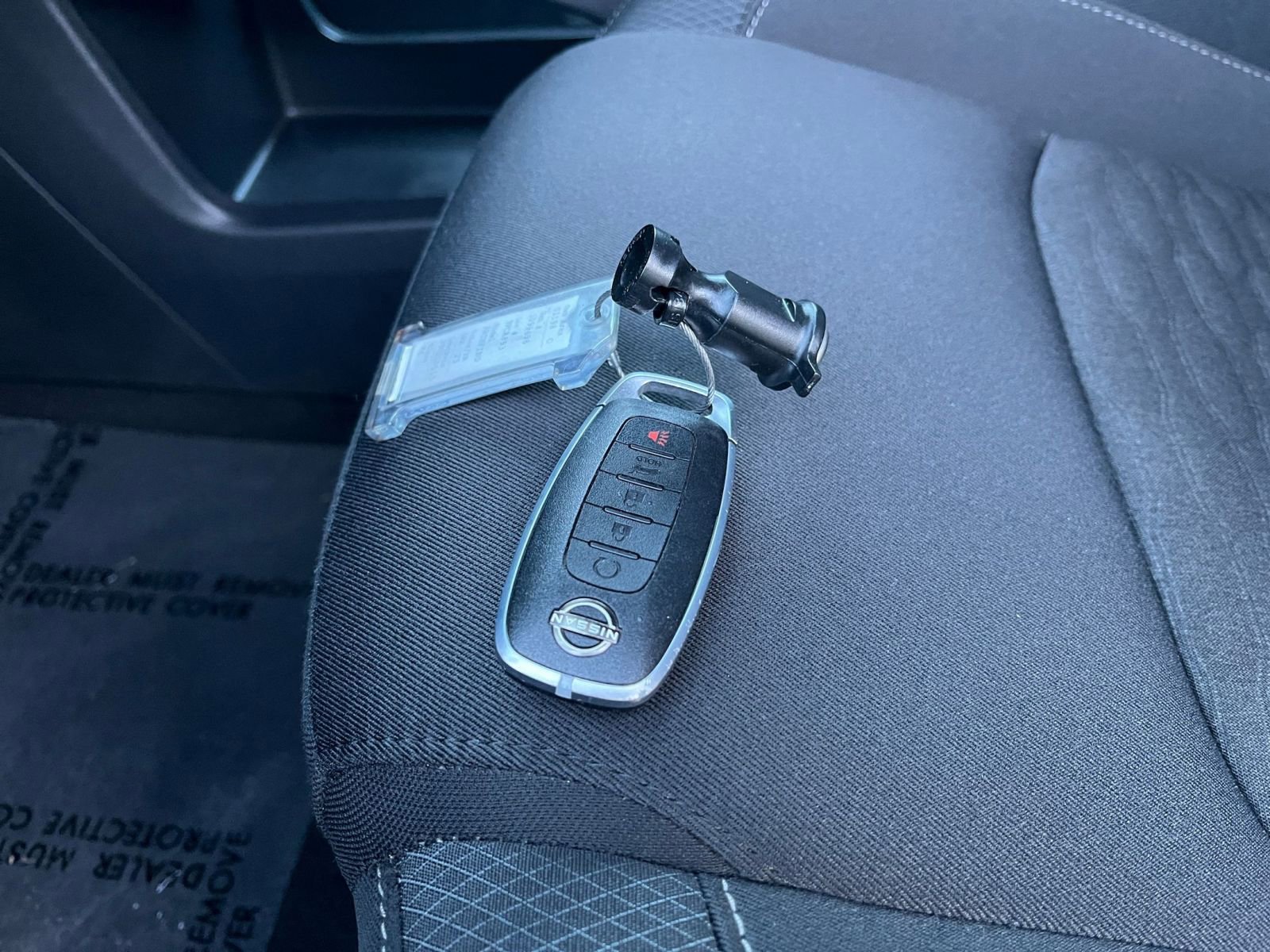 Used 2025 Nissan Pathfinder SV image 22