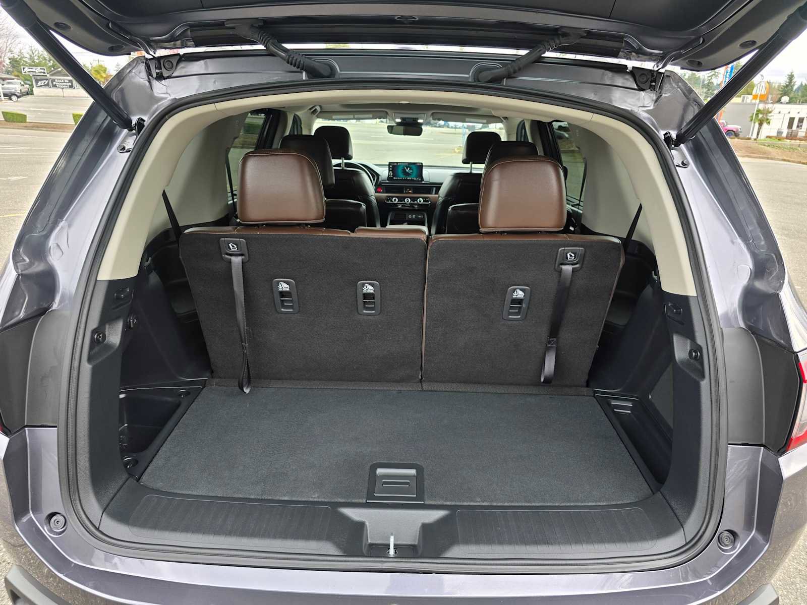 Used 2025 Honda Pilot Elite image 16