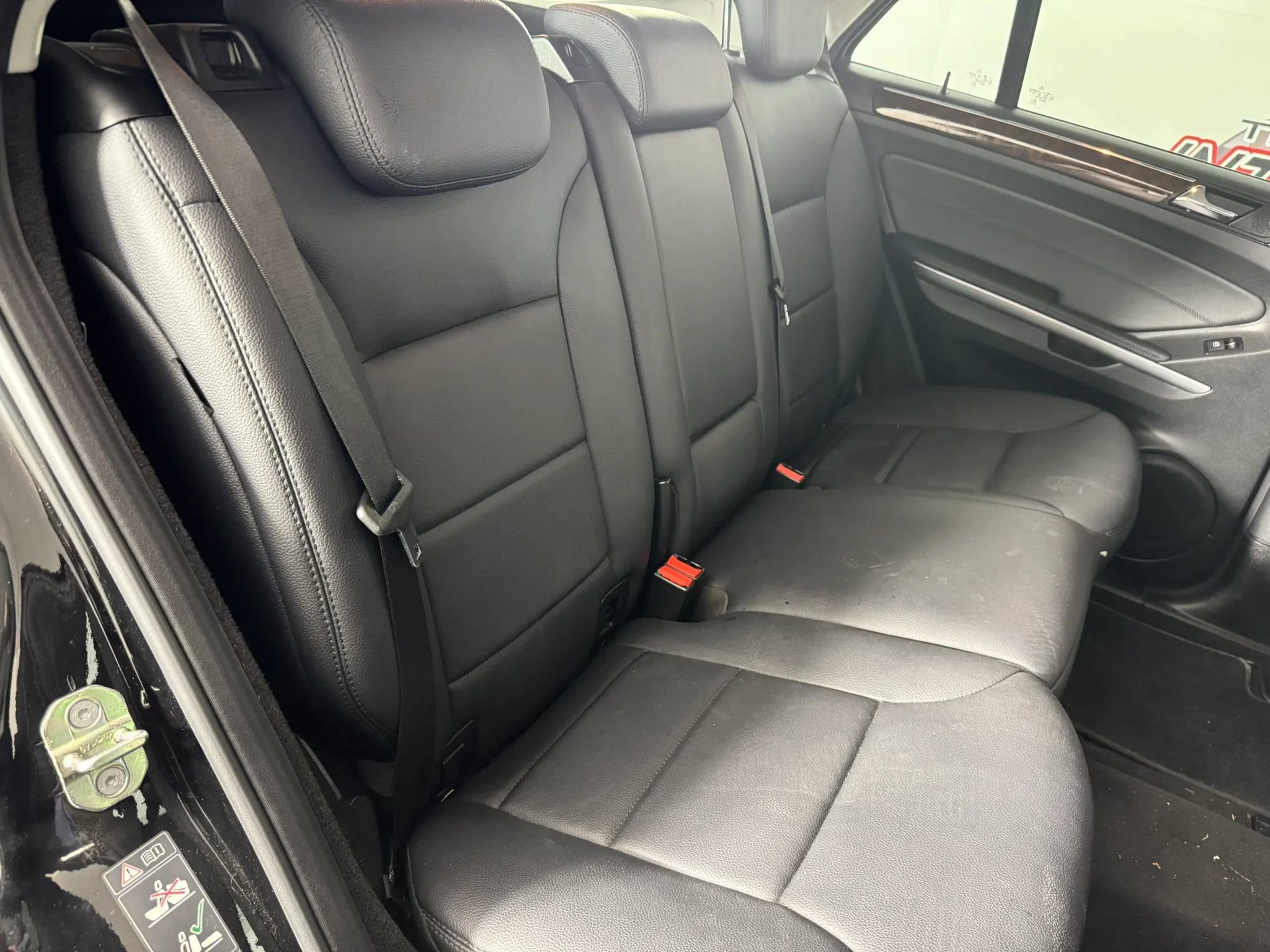 Used 2011 Mercedes-Benz ML 350 4MATIC image 36