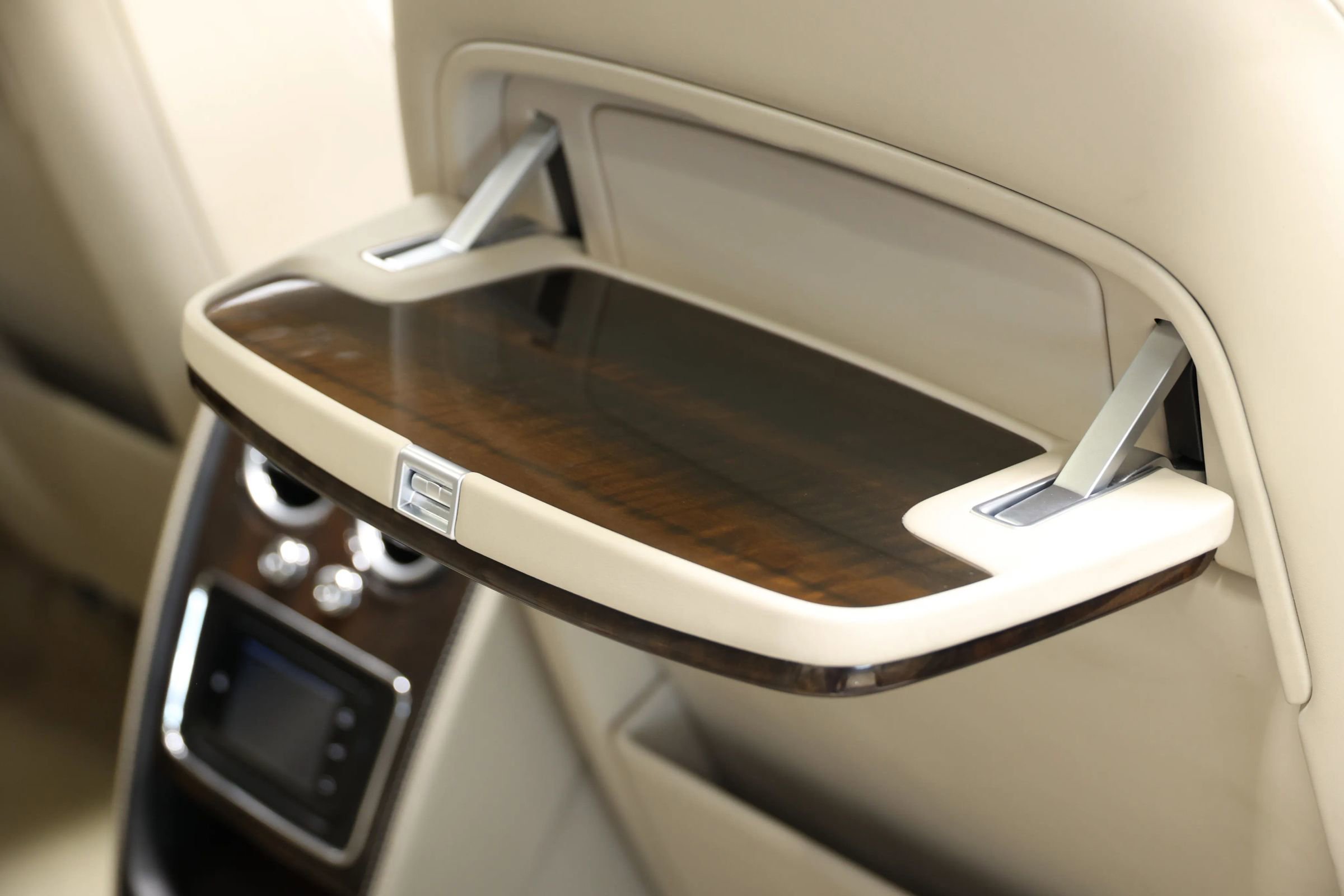 Used 2014 Bentley Flying Spur W12 AWD/4WD image 92
