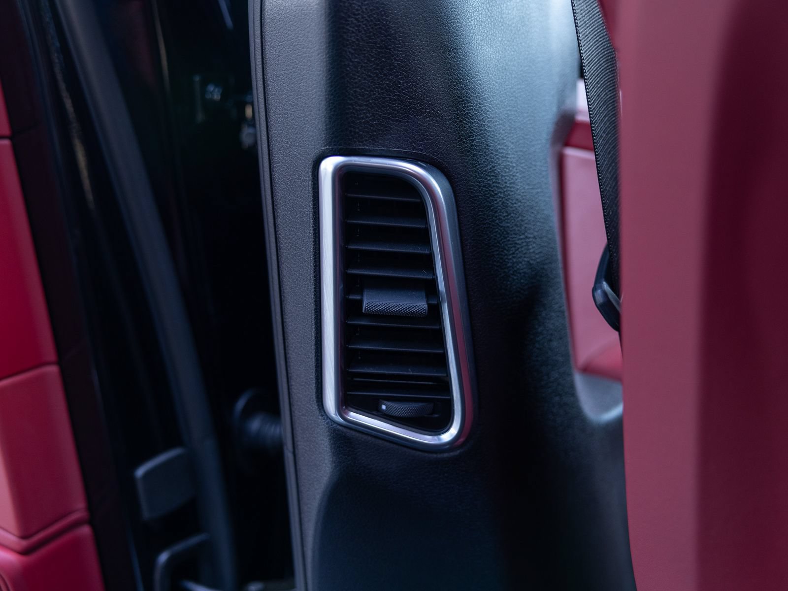 Certified 2020 Porsche Panamera image 45