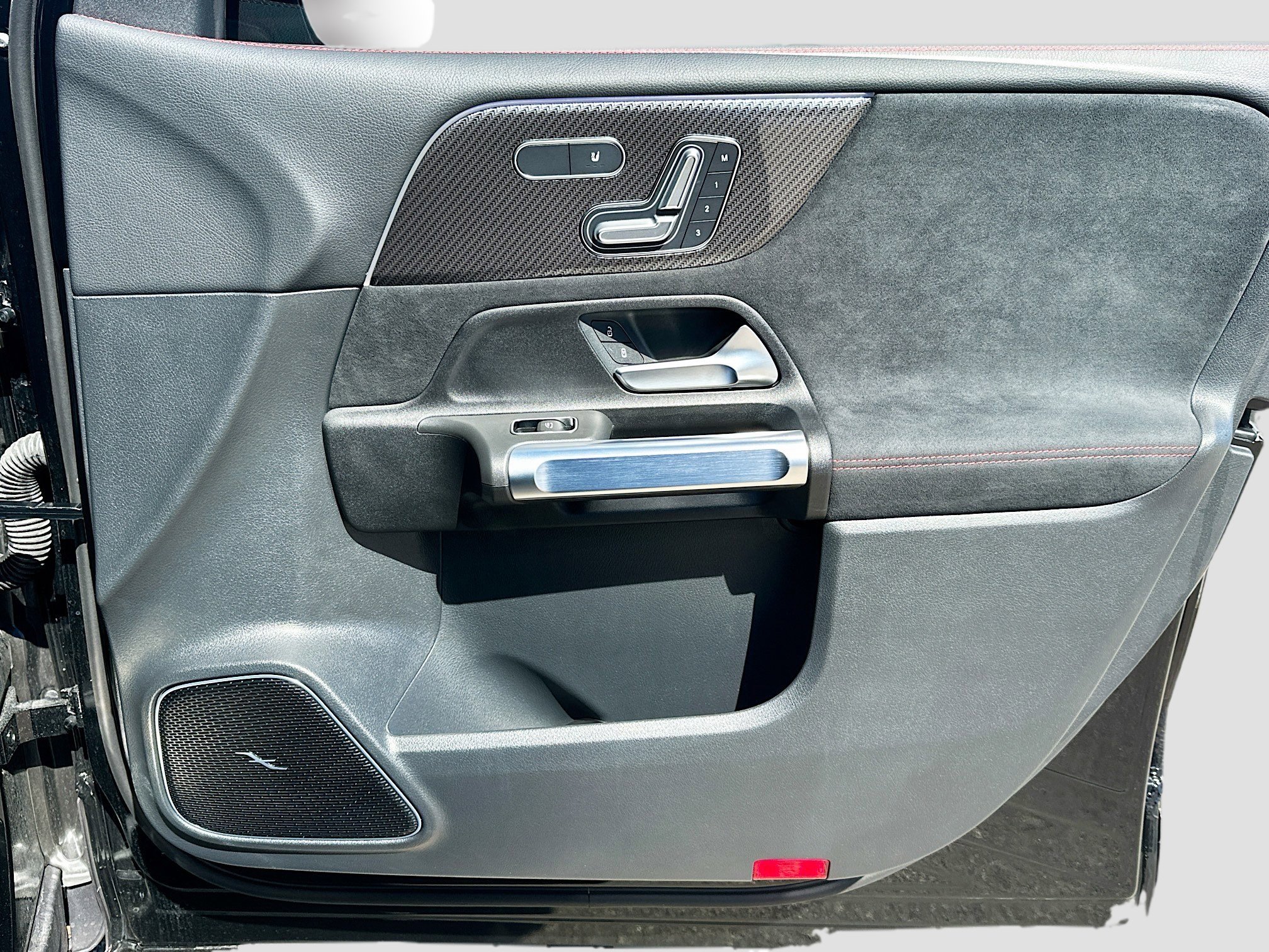 Used 2025 Mercedes-Benz GLB 35 AMG 4MATIC image 26