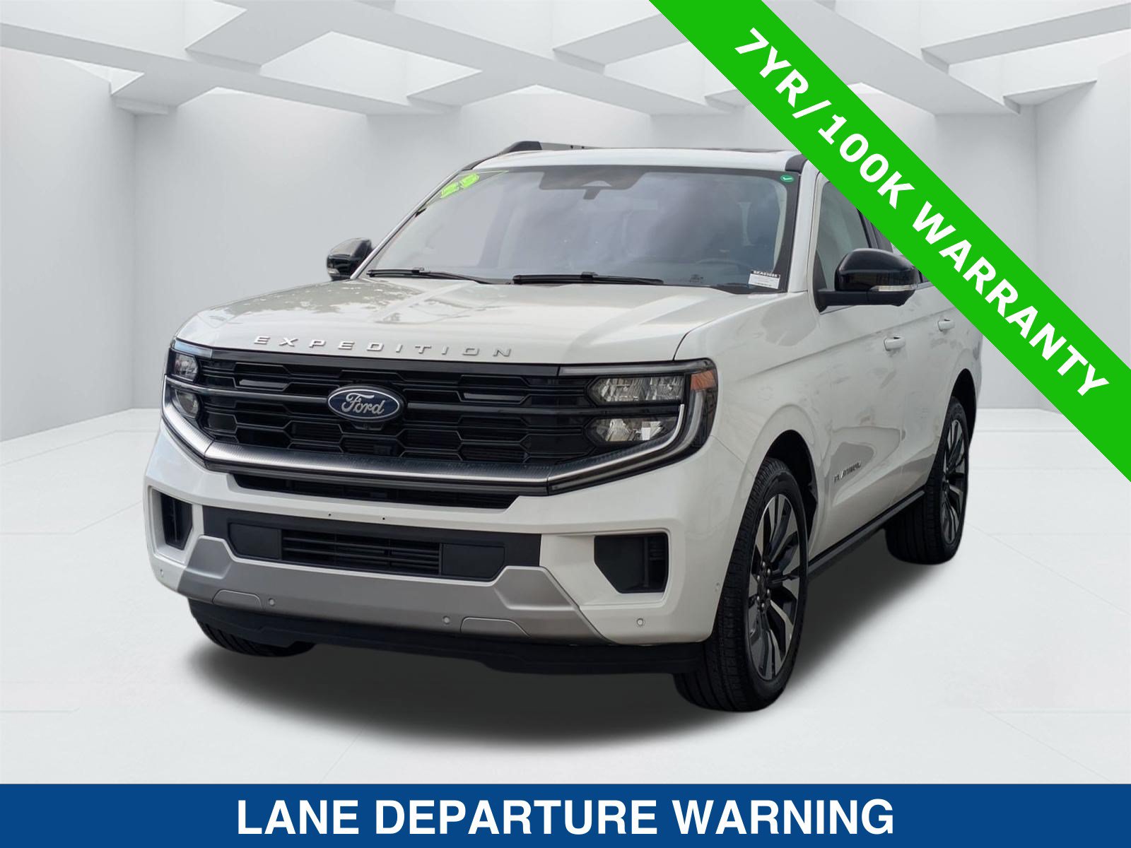 Certified 2025 Ford Expedition Platinum w/ Driver's Package AWD/4WD image 8