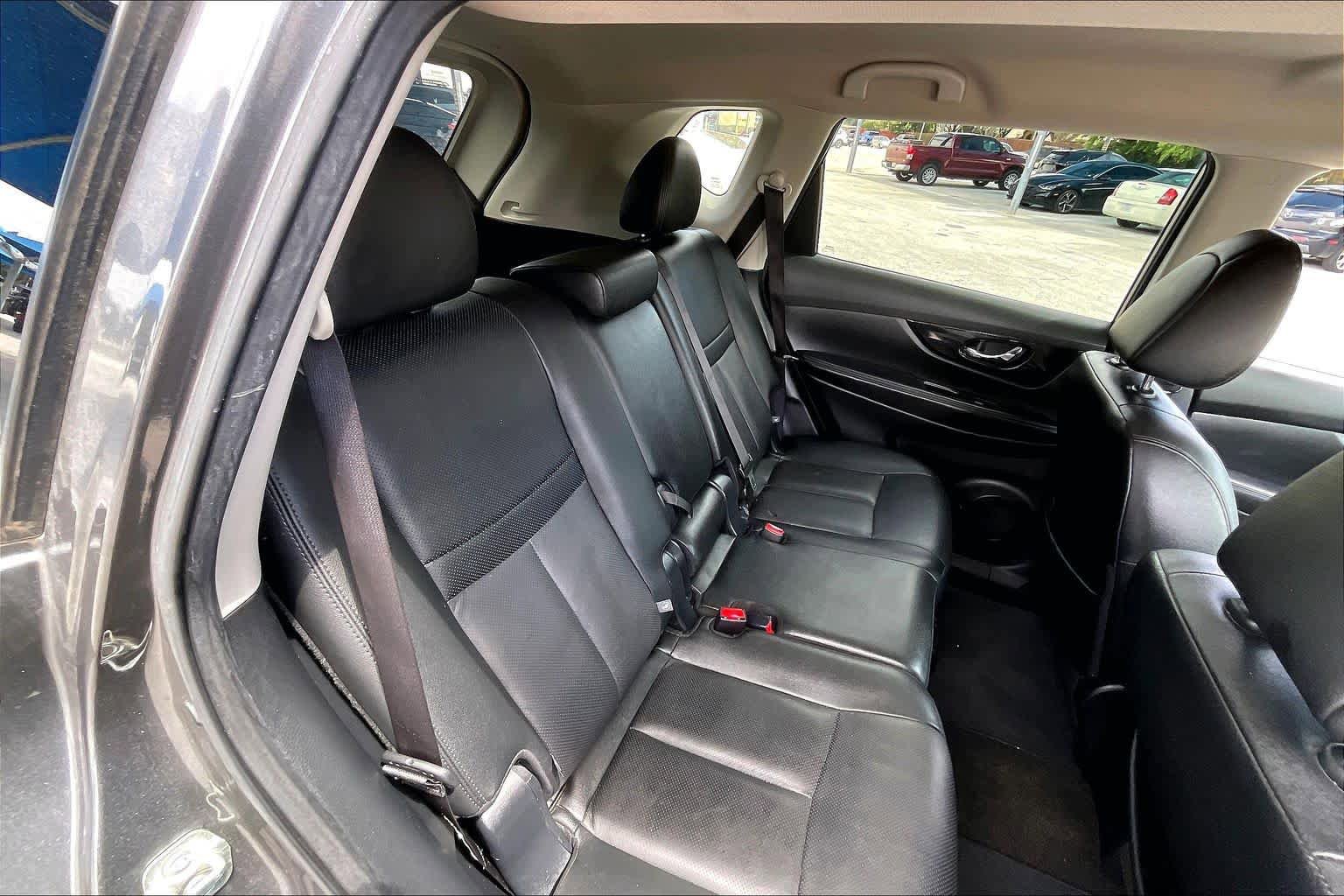 Used 2020 Nissan Rogue SL FWD image 19