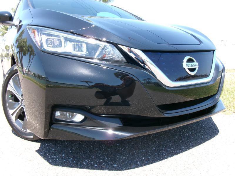 Used 2018 Nissan Leaf SV w/ SV Technology Package FWD image 13