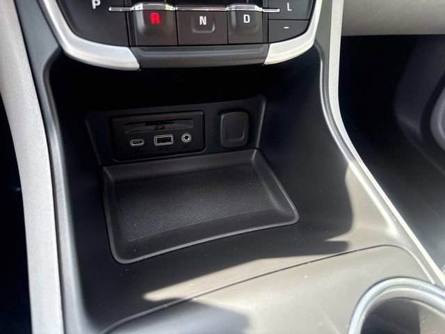 Used 2023 GMC Terrain SLT image 28